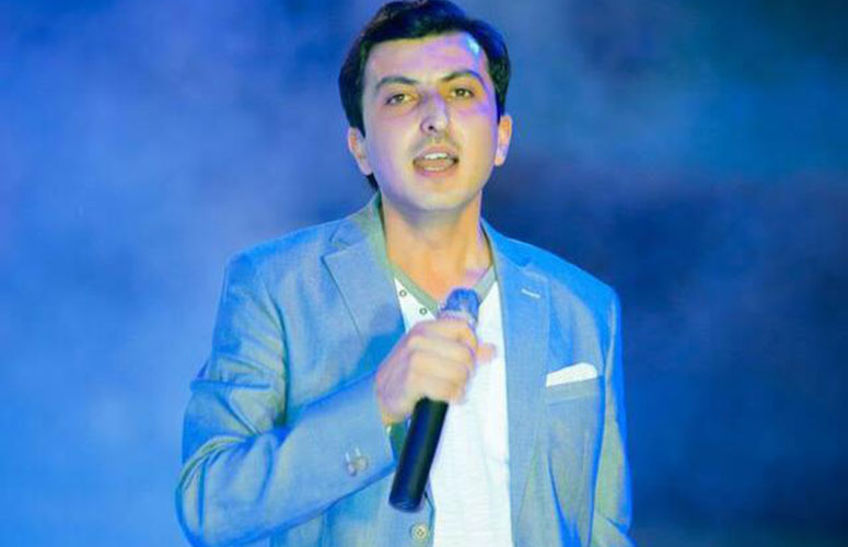 жаноза дамирбек олимов. марги дамирбек олимов. картинка дамирбек олимов. дамирбек олимов концерт. дамирбек олимов.